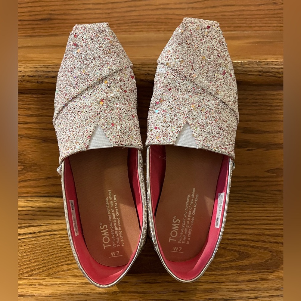 Tom's Sparkle Candy Cane Glitter Shoes, Size 7